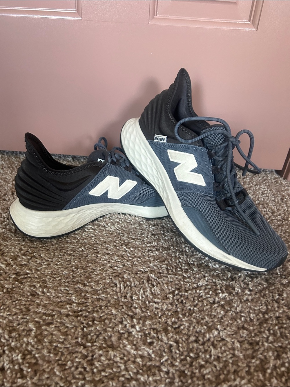 New Balance Womens Fresh Foam Roav WROAVTG Navy Running Shoes Sneakers Size 9.5